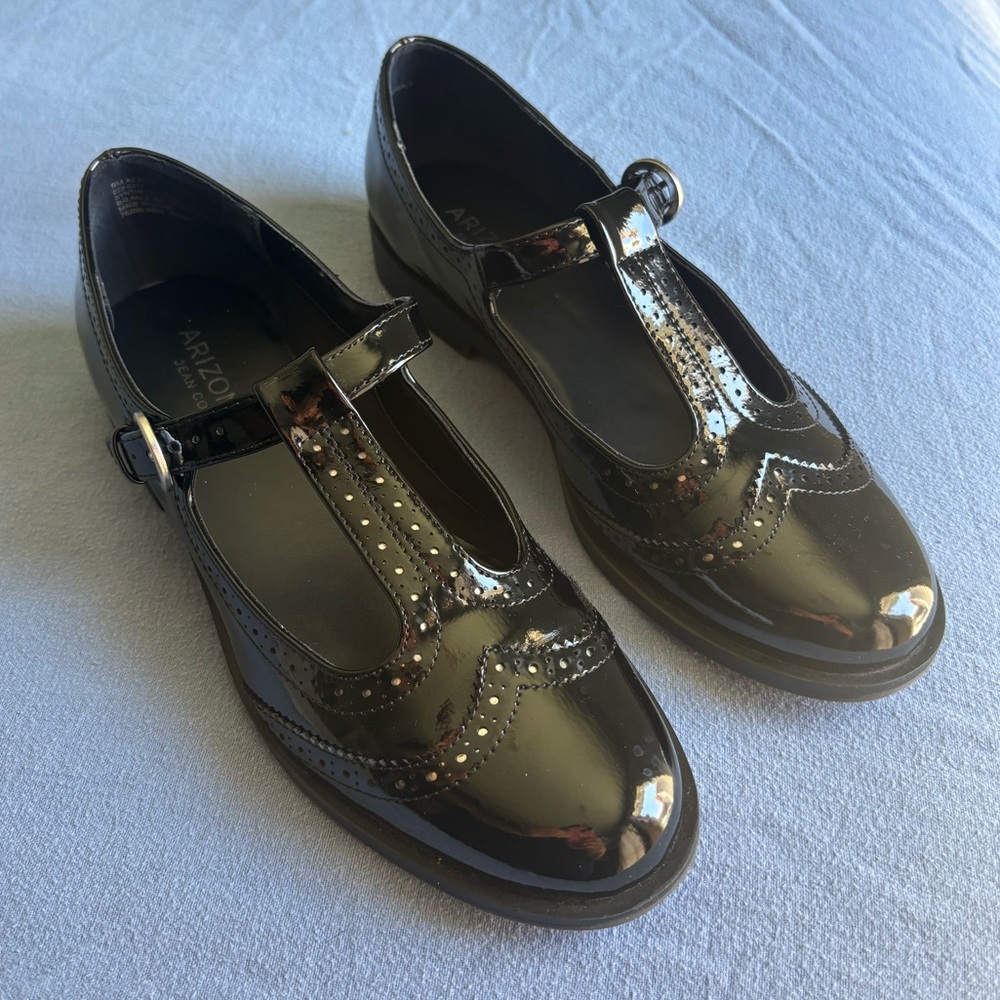 Arizona Jean Company Patent Leather T-Strap Mary Janes in Black